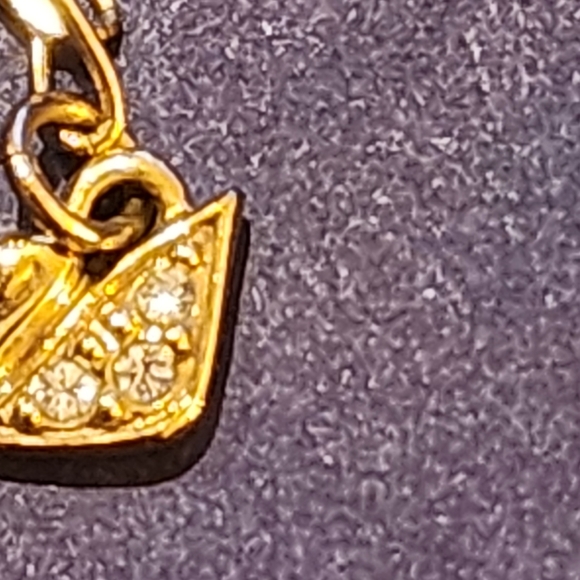 Gorgeous Swarovski Authentic Swan Signed Crystal Waterfall Statement Necklace - Picture 4 of 11